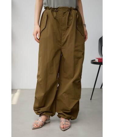 サスペンダーツキパンツ