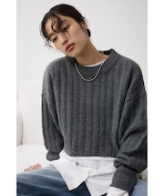 ショートケーブルニットトップス