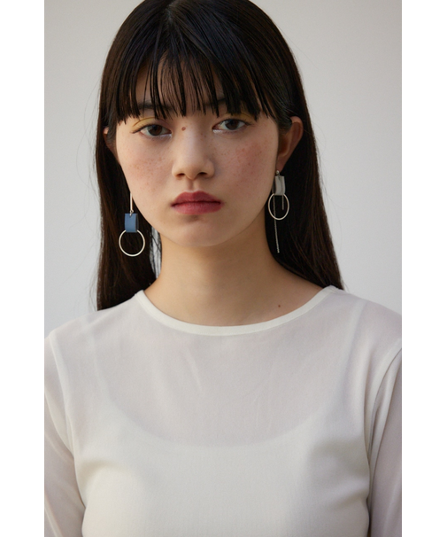 フェイクレザーバイカラーアシンメトリーピアス