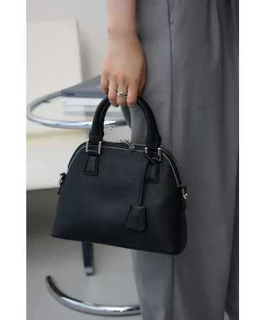 ダブルジッパーハンドバッグ