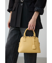 ダブルジッパーハンドバッグ