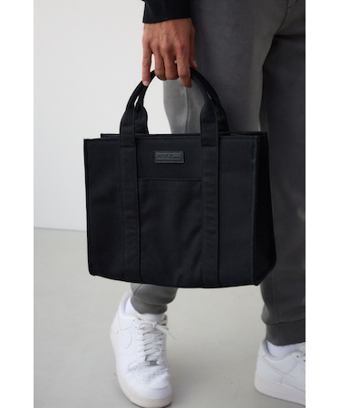 スクエアミドルバッグ