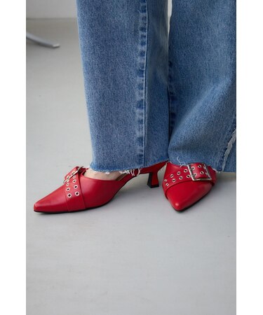 バックルベルトパンプス