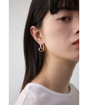 ニュアンスハートフープピアス