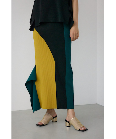 【PLUS】マルチコンビアシメニットタイトスカート