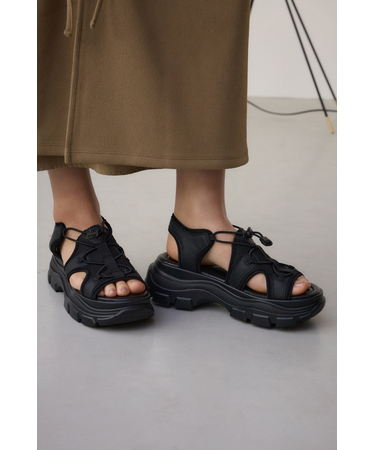 スポーティーサンダル