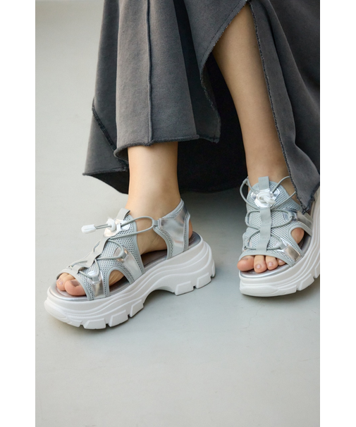 スポーティーサンダル