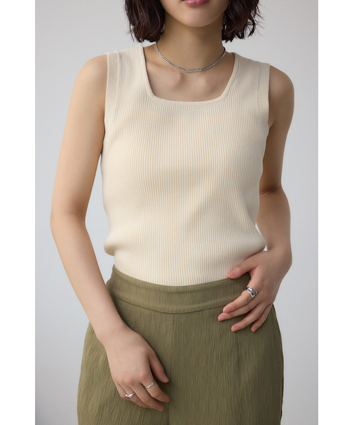 【堀田茜さん着用アイテム】スクエアネックリブタンクトップ