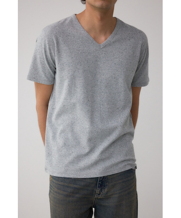 タックフライスVネックTシャツ