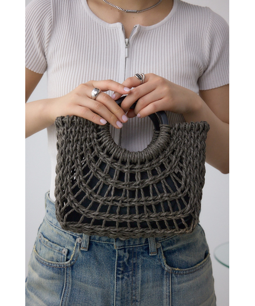 編み込みショルダーバッグ