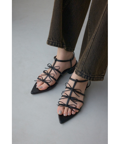 【堀田茜さん着用アイテム】リボンポインテッドサンダル