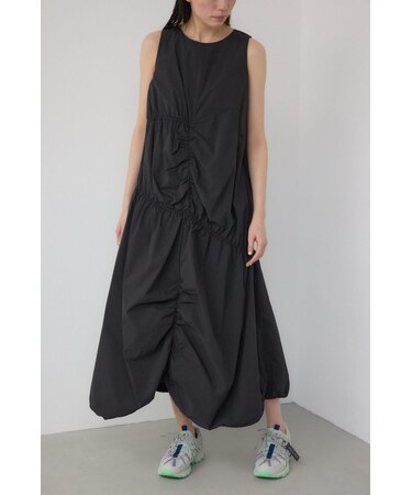 【PLUS】シャーリングボリュームバルーンワンピース