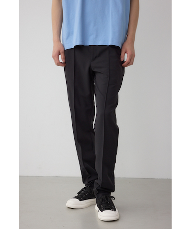 センタープリーツスリムスラックス