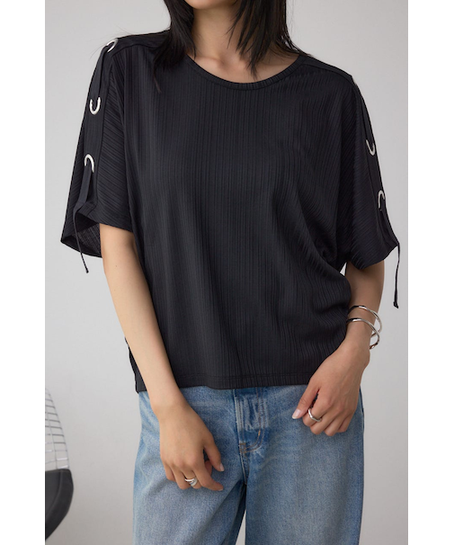 アイレットカットトップス