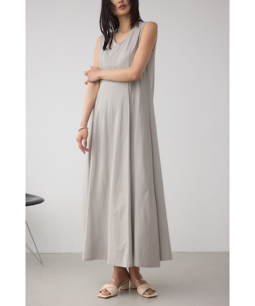 JESIRE  ワンピース　　サイズＭ 3サイズ展開XS-M】ウエストシェイプ配色ステッチワンピース【低