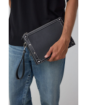 スタッズクラッチバッグ