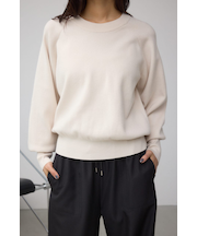 ボリュームスリーブニット