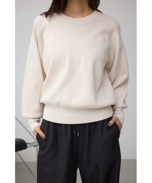 ボリュームスリーブニット