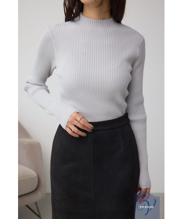 VENUSハイネックリブニット