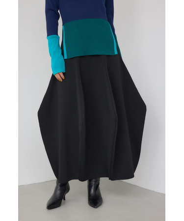 【PLUS】コクーンパターンニットスカート