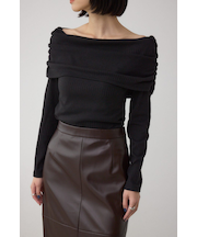 オフショルダーロングスリーブカットトップス