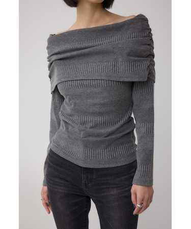 オフショルダーロングスリーブカットトップス