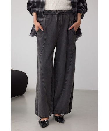 【堀田茜さん着用アイテム】切り替えデザインスウェットワイドパンツ