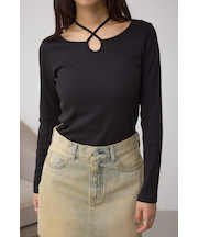 チョーカータイトトップス