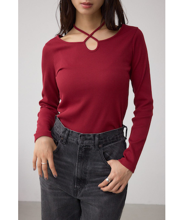 チョーカータイトトップス