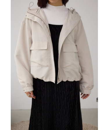 ショートマウンテンパーカー