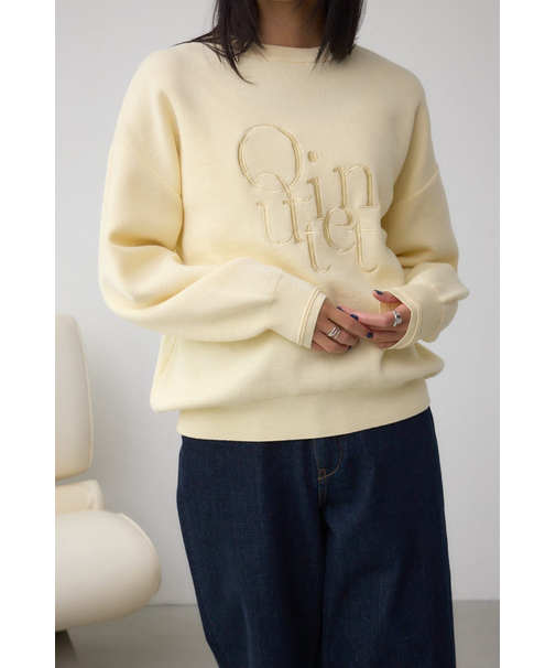 ロゴ刺繍ニットトップス