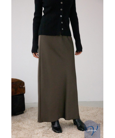 VENUSナローサテンスカート