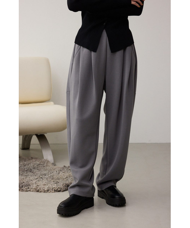 バレルカットパンツ