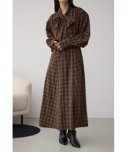 チェックボウタイワンピース