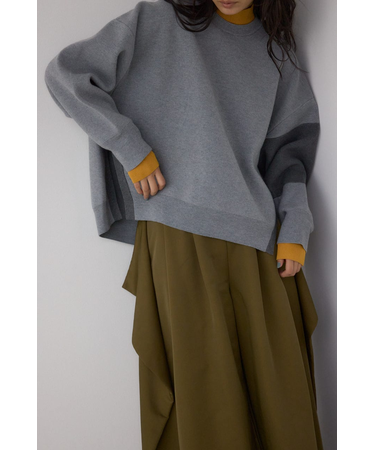 【PLUS】レイヤードライクブロッキングプルオーバー