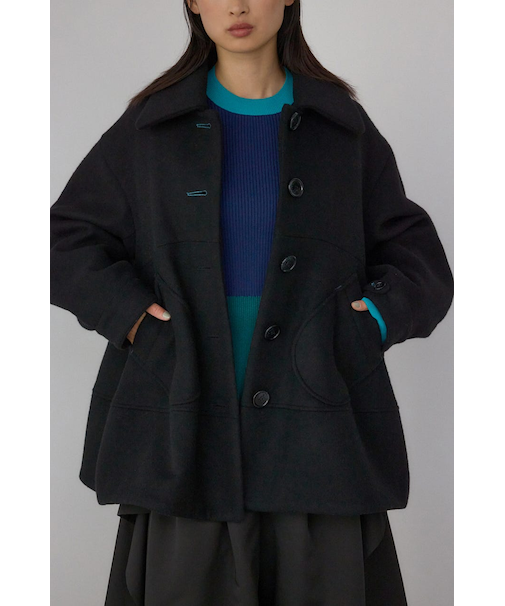 【PLUS】ボリュームスリーブペプラムコート