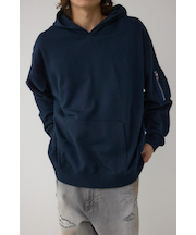 ユーティリティポケット付きフーディー