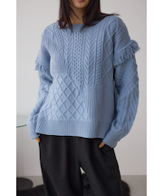 スイッチングフリンジニット