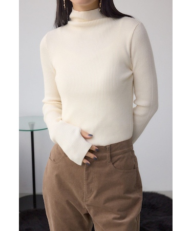 サムホールリブニットトップス