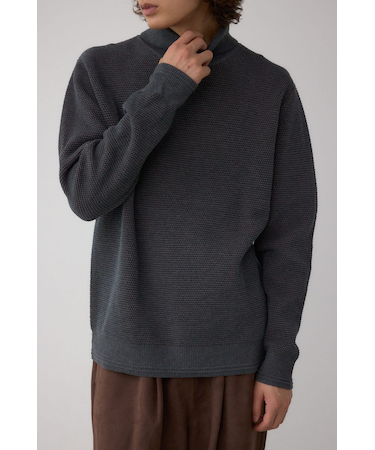 ハニカムタートルネックニット