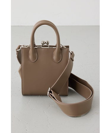 メタルフレームスクエアバッグ