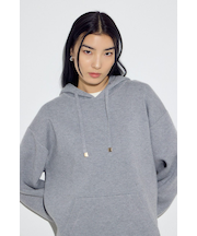 スウェッターニットパーカー