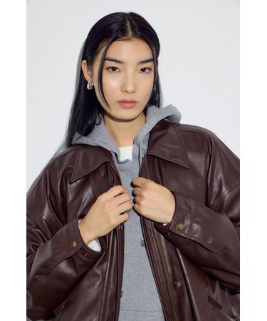 フェイクレザーミドルブルゾン