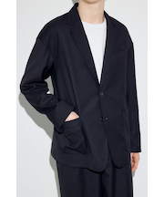 テーラードジャケット