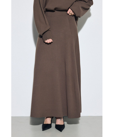 フレアニットロングスカート