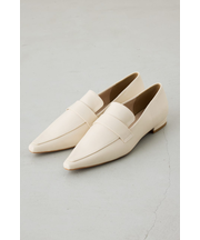 ポインテッドトゥローファー