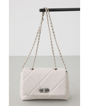 キルティングデザインフラップバッグ