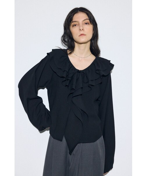 ラッフルロングスリーブブラウス