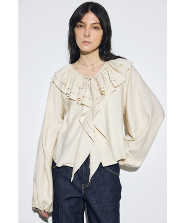 ラッフルロングスリーブブラウス