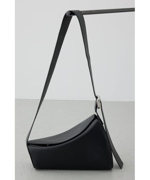 フェイクレザークロスボディバッグ